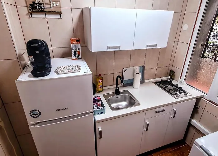 The Yellow King - Luxurious *