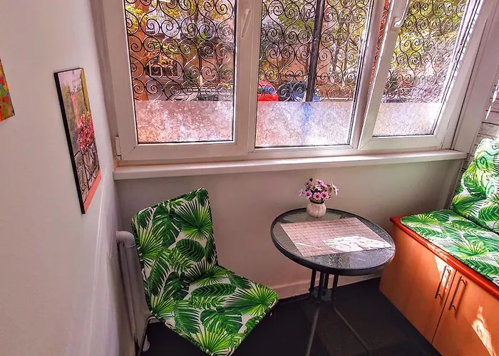 The Yellow King - Luxurious