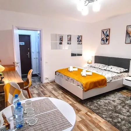 The Yellow King - Luxurious Apartmán Bukurešť